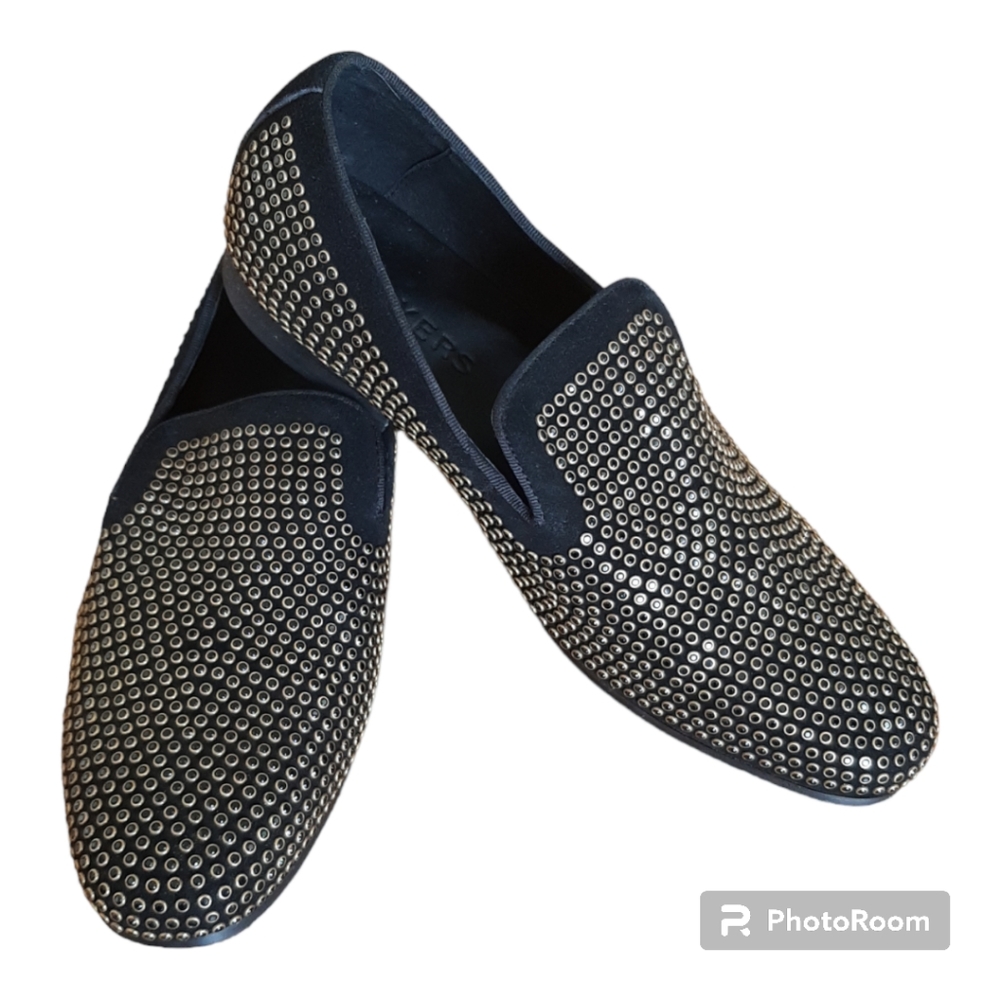 Men's Player slip on shoes, size 10.